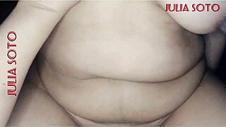 saludos bebes, disfruten al verme coger rico con julia soto