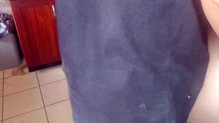 Quick kitchen fuck with close-up pussy action 😏