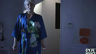 Keeping Them Close For Cumshot!