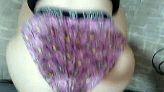 Animated babe gets the life cumshot on her butt