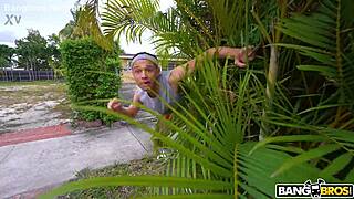 Craving a big ass for deepthroat and facial cumshot fun