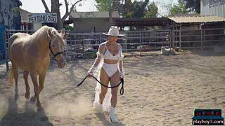 Curvy Latina MILF Mia Valentine Rides