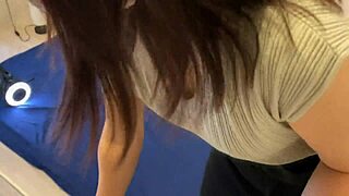 chubby asian beauty squirts hard in homemade vid with random guy! 😍