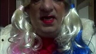 as a shy bisexual crossdresser, i love tasting my own piss