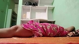 Indian lovers sex doing in secret home with teen 18+