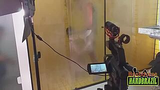 Os Maiores Peitos Do Brasil Nos Vidros Ofuscados Do Banho - Rafaella Denardin - Ed J