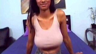 My step sister's pussy is too good!