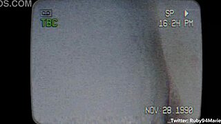 Retro slut cums hard on a throbbing dick in steamy action.