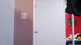 I admire Jazmin Solano's sexy ass.