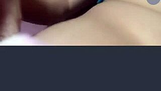 la sexy colombiana shows off big tits on webcam