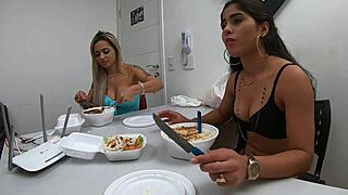 Entre Um Video E Outro A Gente Para Para Comer Sem Parar A Putaria - Izabela Pimenta!