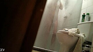 bete and her girlfriend enjoy a casual chat with friends