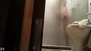 bete and her girlfriend enjoy a casual chat with friends