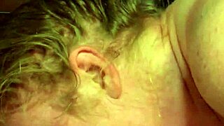 white girl sucking dick like a pro 😘