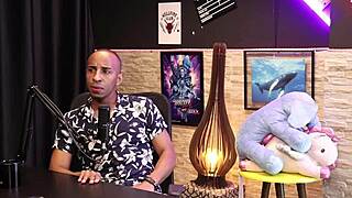 Neg�o mostra a cicatriz do pau duro quebrado - negro top del�cia