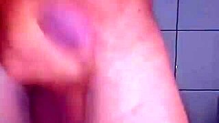 i jerked off pleasantly in this hungarian solo masturbation session.