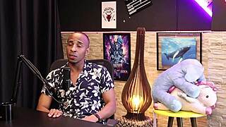 Neg�o mostra a cicatriz do pau duro quebrado - negro top del�cia