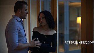 Ebony wife cheats in cinema with horny hunk