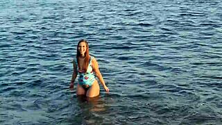 horny teen with big ass feels pleasure on the beach