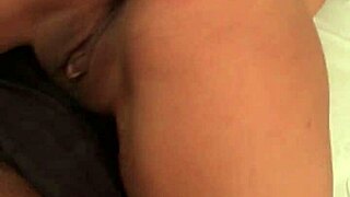 Mi Amiga No Aguanta La Calentura Y Se Me Trepa Encima Me Chupa La Polla Muy Rico Si Sabe Ponermela Muy Dura No Como Mi Ex Novia