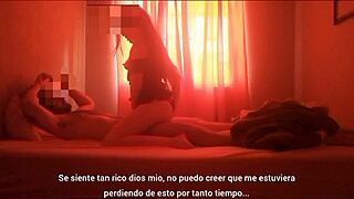 la madrastra megan entra al cuarto a follarselo?