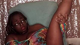 hey, behind the scenes of youtube nookiescookies, they do double penetration with dildos and anal 😏