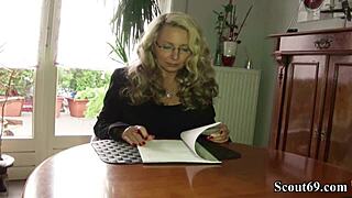 Deutsche Milf Mit Mega Titten WIRD VOM NACHBARN GEFICKT!