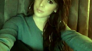 i'm watching this cute transsexual teasing on cam, it's so hot