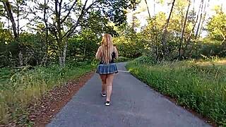 Meryledyxxx Masturbates Outdoors to Public Squirting Climax?