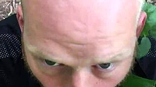 Scandic pleasure enjoys a blowjob in the forest