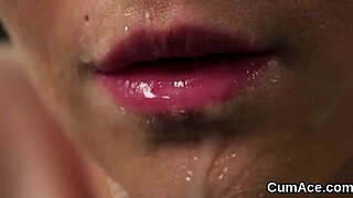 i watch the spicy model get cumshot on her face while sucking all the jism