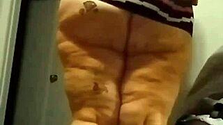 Watch Misfitangel worship that big cock in slow motion – isn't it hot?