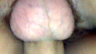 C�mo me la chupa la rubia en pergamino