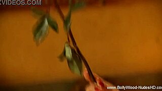 HER FRIEND INTERRUPTS HER DAILY EXERCISE ROUTINE WITH A SURPRISE VISIT FROM THE COUGAR NEXT DOOR