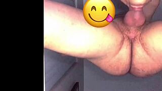 deep throat action let me use that mouth