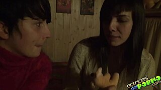 Evita de luna en sexóloga lección amantres cap 2 😘