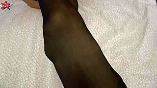 i watch texas patti gaves a nylon footjob and cumshot