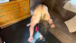 lvory white playing with everest in solo fun