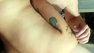 Couple throws a homemade Halloween party with friends and amateurs. 🎃👻