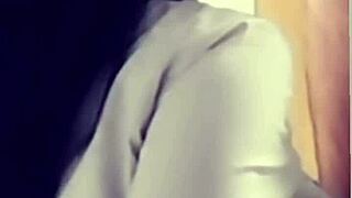 Behind the scenes, she's giving an amazing backstage blowjob!