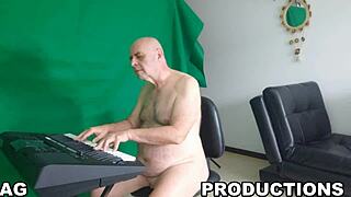 I previewed complete 4k movie son of a modeart with agarabas and olpr, it's amazing.