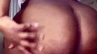 Missrealox demonstrates riding and squirting on a dildo toy