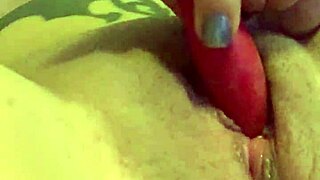 i see aris dark squirting and getting anal fucked in this group scene