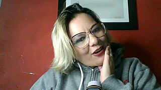 Mistakenly with sister-in-law, then mother-in-law in erotic encounter - papo de lola