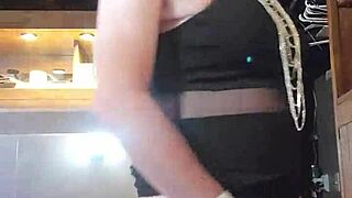 तुम्हारे लिए सेक्सी नई पैंटी मॉडलिंग पार्ट 2 में।