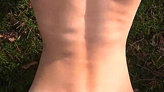 perfect body girl feels cum on her ass outdoor.