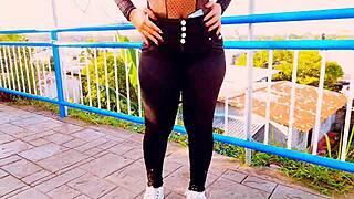 Met a guy in the park for outdoor cowgirl fuck without condom