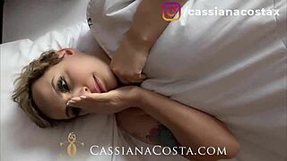 Who wants to eat me from behind? I mean, fuck me doggy style.