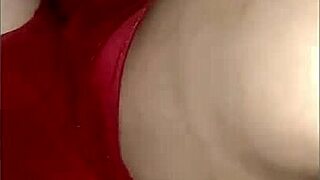 Desi Bhabhi seduces neighbor passionately