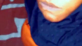 Wow, this hijab MILF's handjob on my big black cock feels amazing!